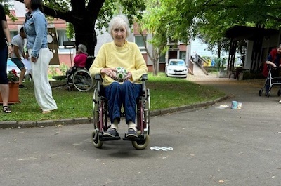 ADRA, o.p.s., nám zprostředkovala den plný her a zábavy se zaměstnanci firmy LOreal